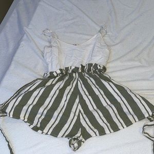 Adorable Romper Peplum Cut